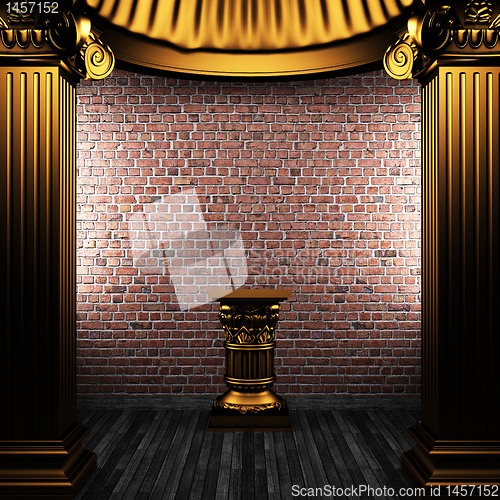 Image of bronze columns and pedestal