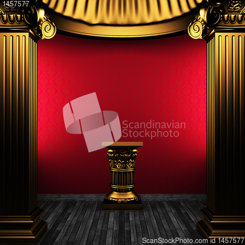 Image of bronze columns, pedestal and wallpaper