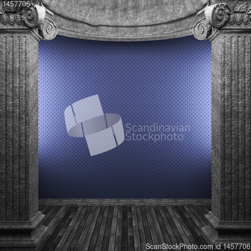 Image of stone columns and wallpaper