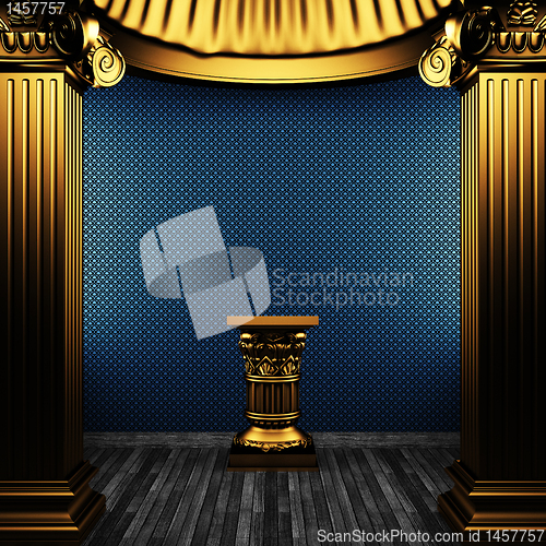 Image of bronze columns, pedestal and wallpaper