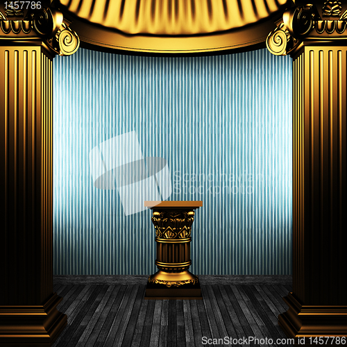 Image of bronze columns, pedestal and wallpaper