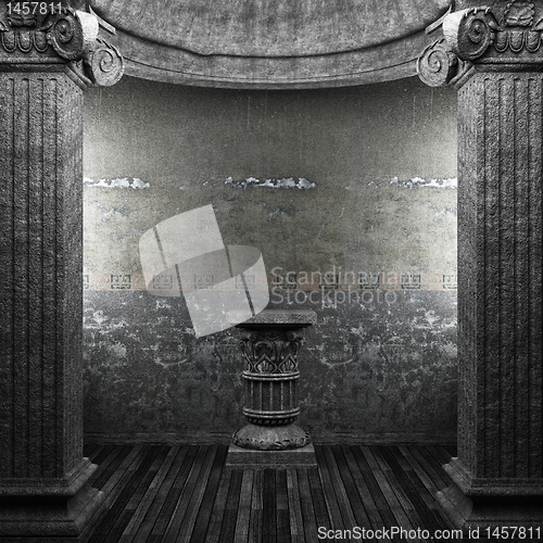 Image of stone columns and pedestal