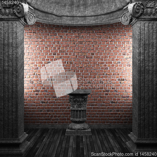 Image of stone columns and pedestal