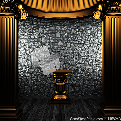 Image of bronze columns and pedestal