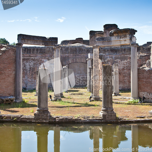 Image of Roman columns