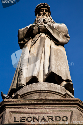 Image of Milan - Italy: Leonardo Da Vinci statue