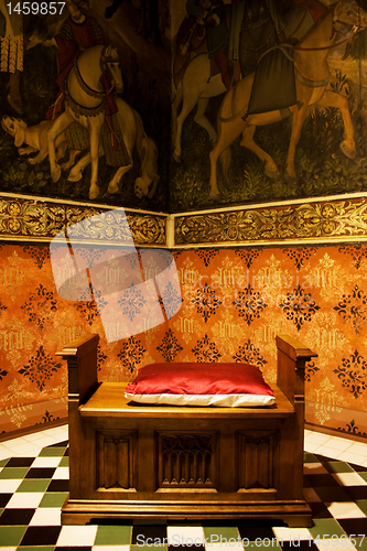 Image of Royal seat