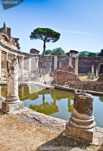 Image of Roman columns