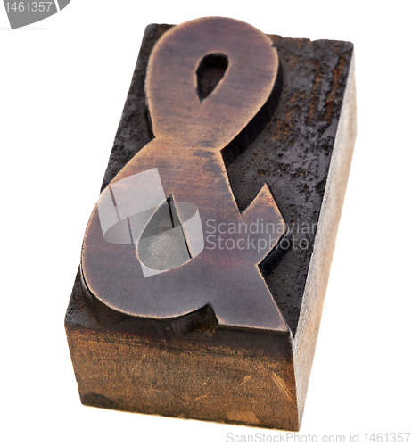 Image of ampersand in letterpress type