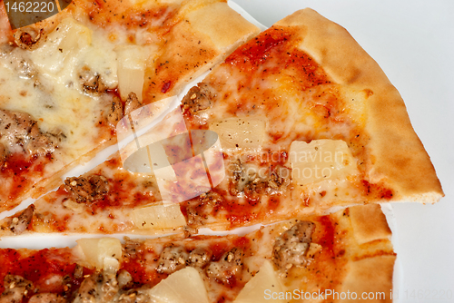 Image of Hawaiian pizza