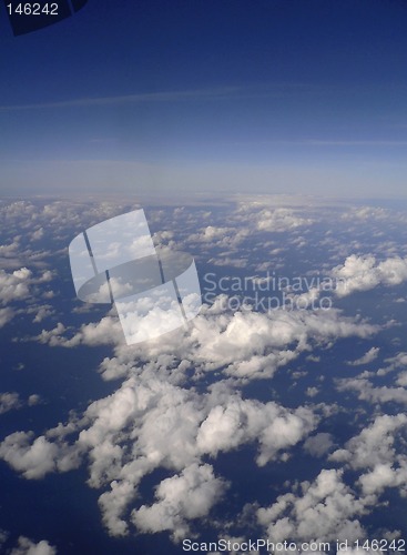 Image of fluffy clouds
