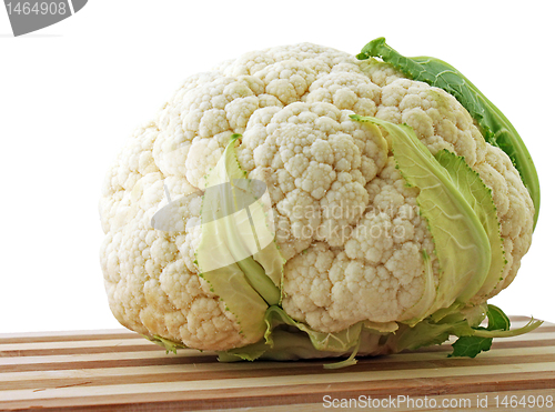 Image of cauliflower on cutting board