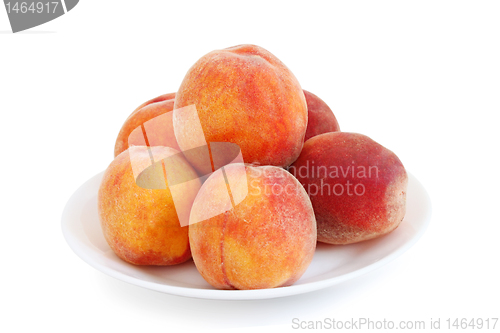 Image of peaches on a plate