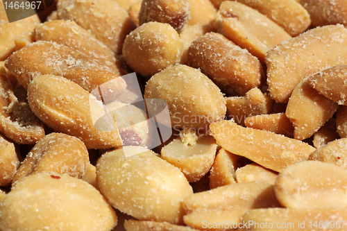 Image of salted peanuts