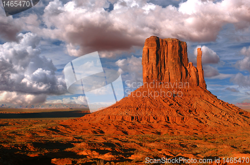 Image of Monument Valley Utah known as The Mittens