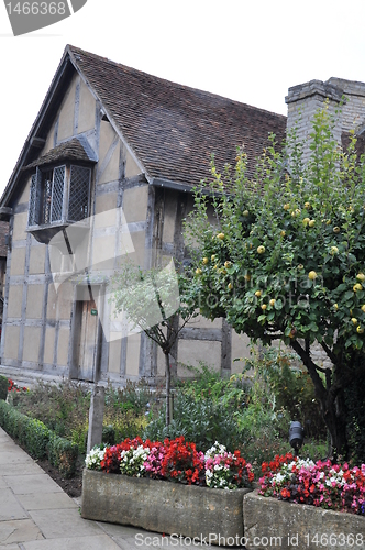 Image of Shakespeare's Birthplace in Stratford-Upon-Avon