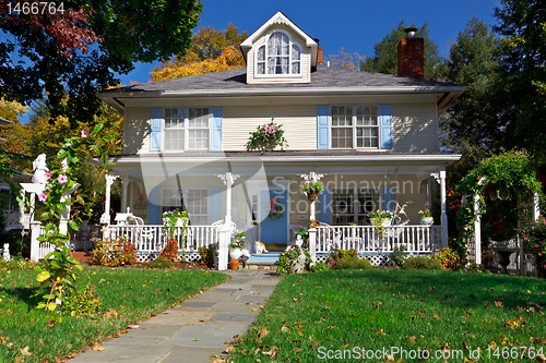 Image of Single Family House Pastel Prairie Style Autumn