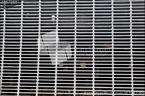 Image of XXXL Full Frame Dirty Silver Metal Grate