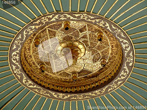 Image of Gold ceiling