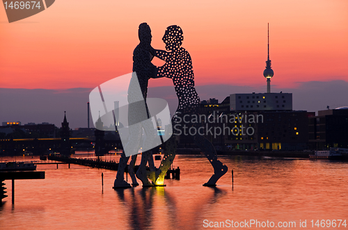 Image of molecule men skyline berlin