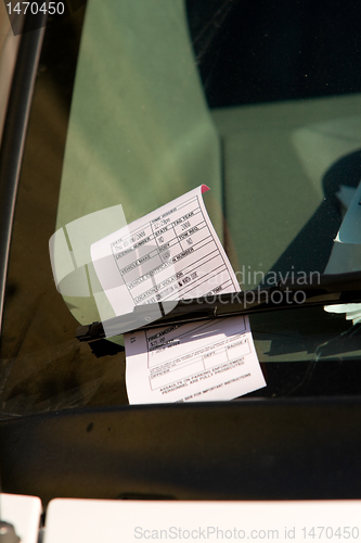 Image of Washington DC Parking Ticket on Car Windshield