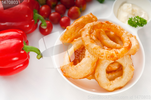 Image of golden deep fried onion rings 