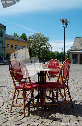 Image of Outdoor restaurant table