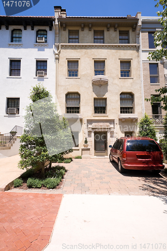 Image of Tidy Italianate Style Row Home, Washington DC US