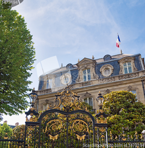 Image of Palace on the Champs-Elysées in Paris 