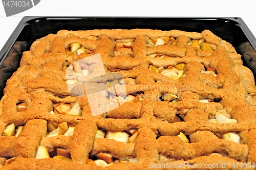 Image of apple pie in the pan