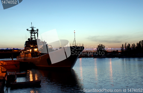 Image of warship 