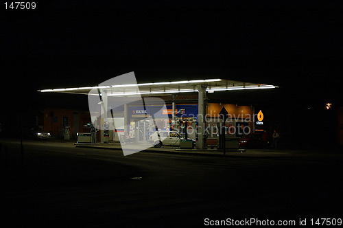 Image of Statoil station at night