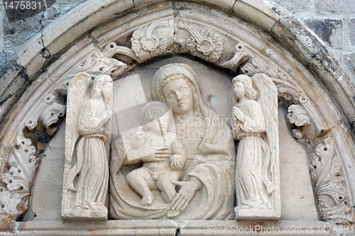 Image of Virgin Mary with baby Jesus