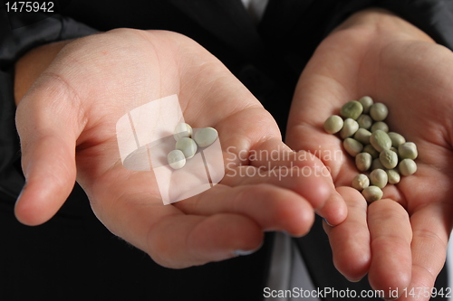 Image of counting calories / peas