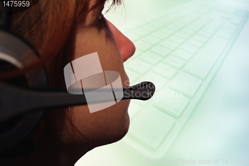 Image of callcenter girl