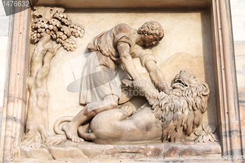 Image of Samson killing the lion