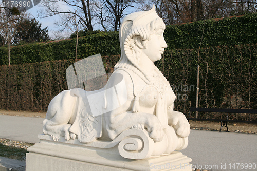 Image of Belvedere Gardens statue