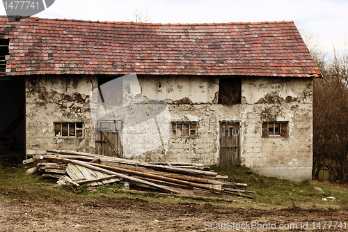 Image of Old barn