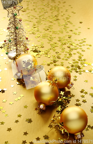 Image of Golden Christmas still life.