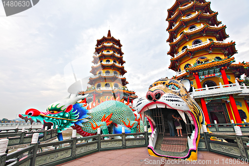 Image of Dragon Tiger Tower in Taiwan