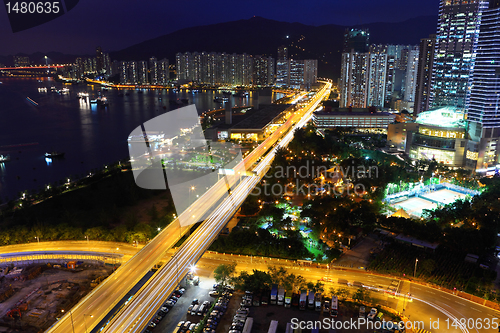 Image of traffic in Hong Kong at night 