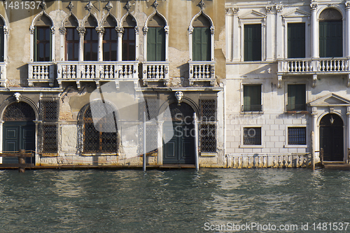 Image of Damaged facade (Venice)