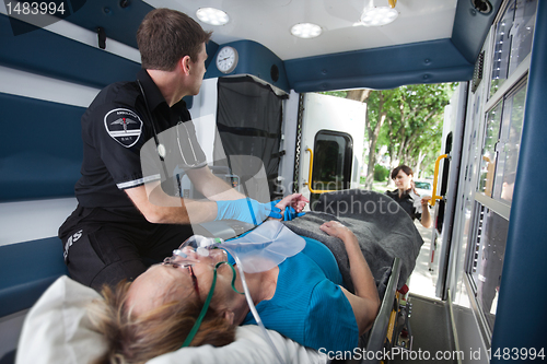 Image of EMT Professional Measuring Pulse