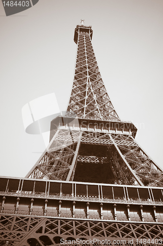 Image of Eiffel tower 