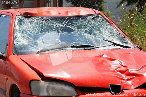 Image of Broken windscreen