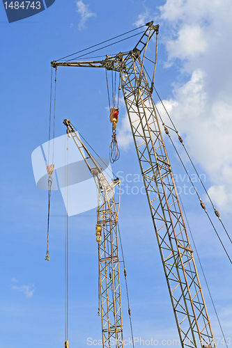 Image of Lifting cranes