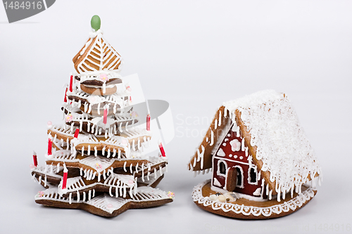 Image of Gingerbread house with gingerbread tree