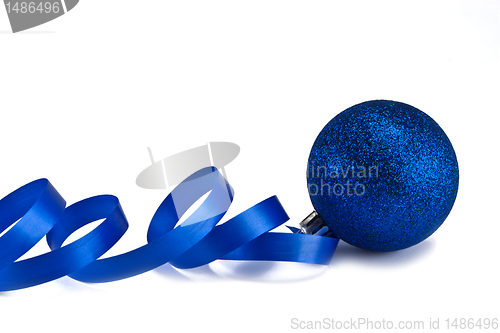 Image of New Year's dark blue sphere with a ribbon