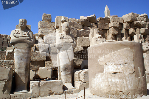 Image of Columns and ruins