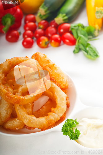 Image of golden deep fried onion rings 